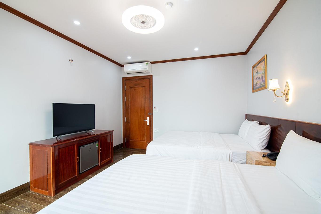 Minh Quang Hotel Ντονγκ Χόι Εξωτερικό φωτογραφία